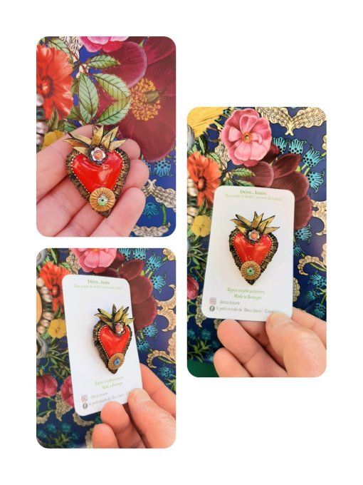 Broche ex-voto rouge 