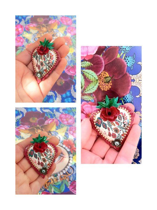 Broche ex-voto fleurie 