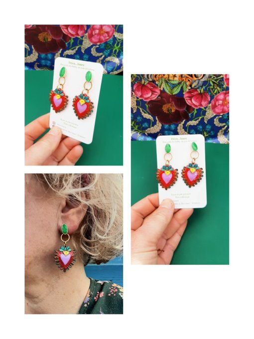 Boucles d'oreilles ex-votos roses. 